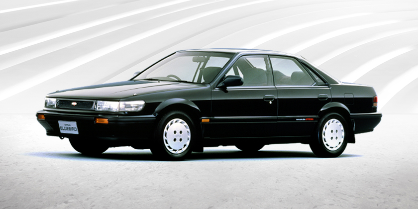 从u12开始蓝鸟车系变得圆润起来,虽然体积及质量都比前代稍高,但运动